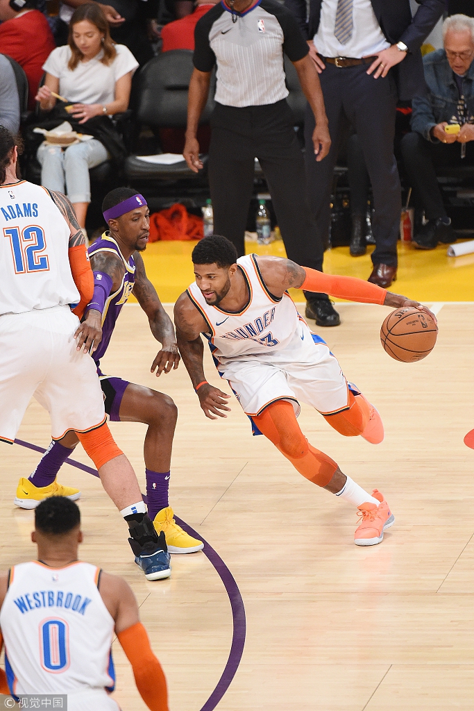 扰着球队 扰着球队