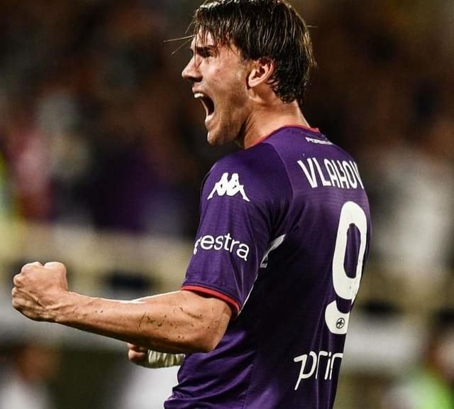 在此背景下 在此背景下