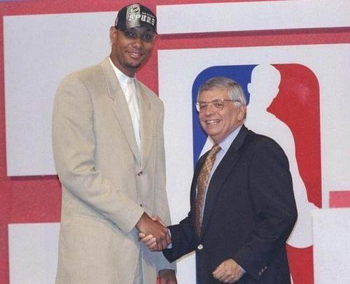 也涉及到球 也涉及到球